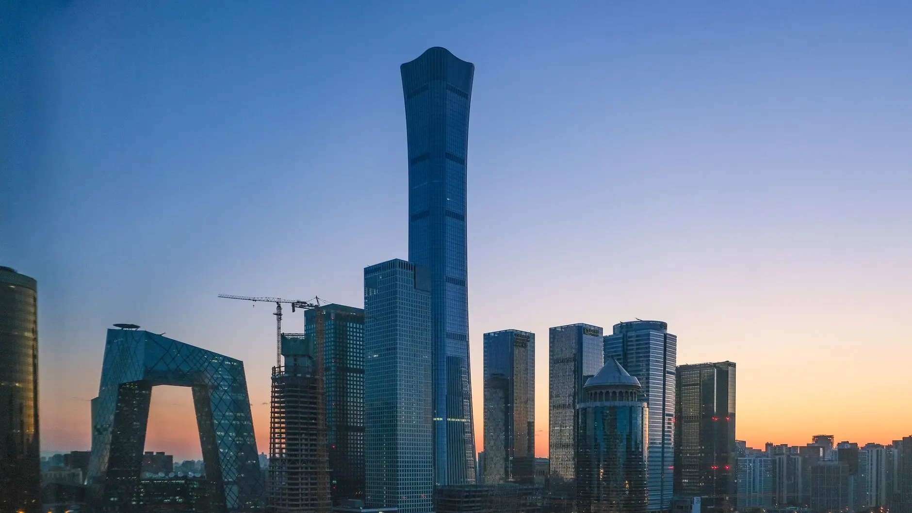 南昌广告喷绘写真制作流程与色彩管理要点解析